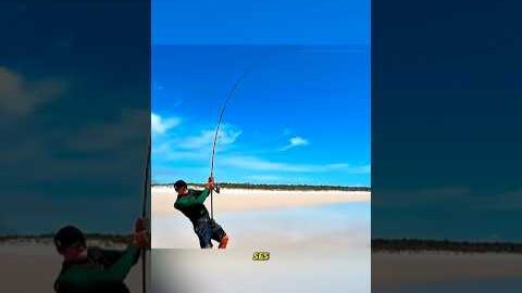 🦈 Ils Ont Lancé un Appât de Glace à 300 km/h… et Ont Attrapé un Requin ! #shorts  #shortvideo #film